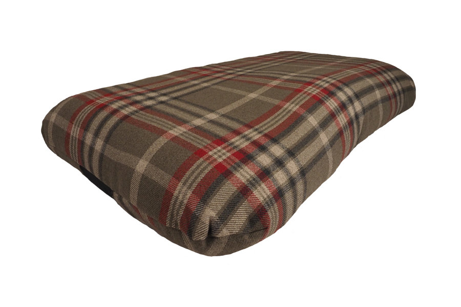 Winter Shade Optional Washable Highland Tartan Mattress Dog Bed Cover Corner View