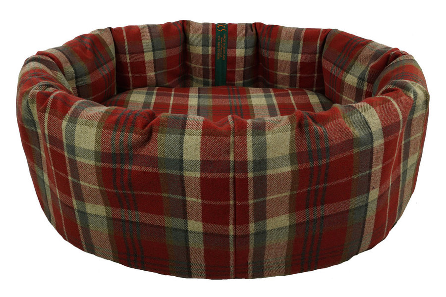 Winter Warm Optional Washable two Part Highland Tartan Nest Dog Bed Cover Side View