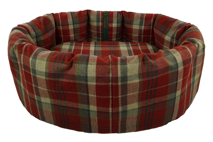 Winter Warm Optional Washable two Part Highland Tartan Nest Dog Bed Cover Side View